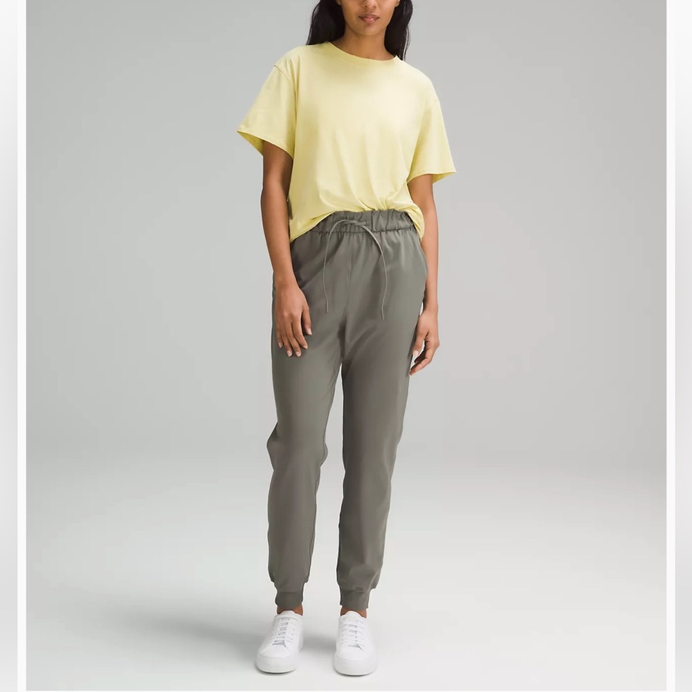 Lululemon Stretch High Rise Joggers Carob Brown
